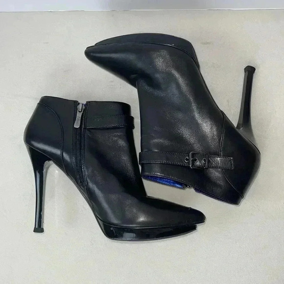 Marciano by Guess SZ 10 Women Black Platform Booties with Buckle - Picture 3 of 13